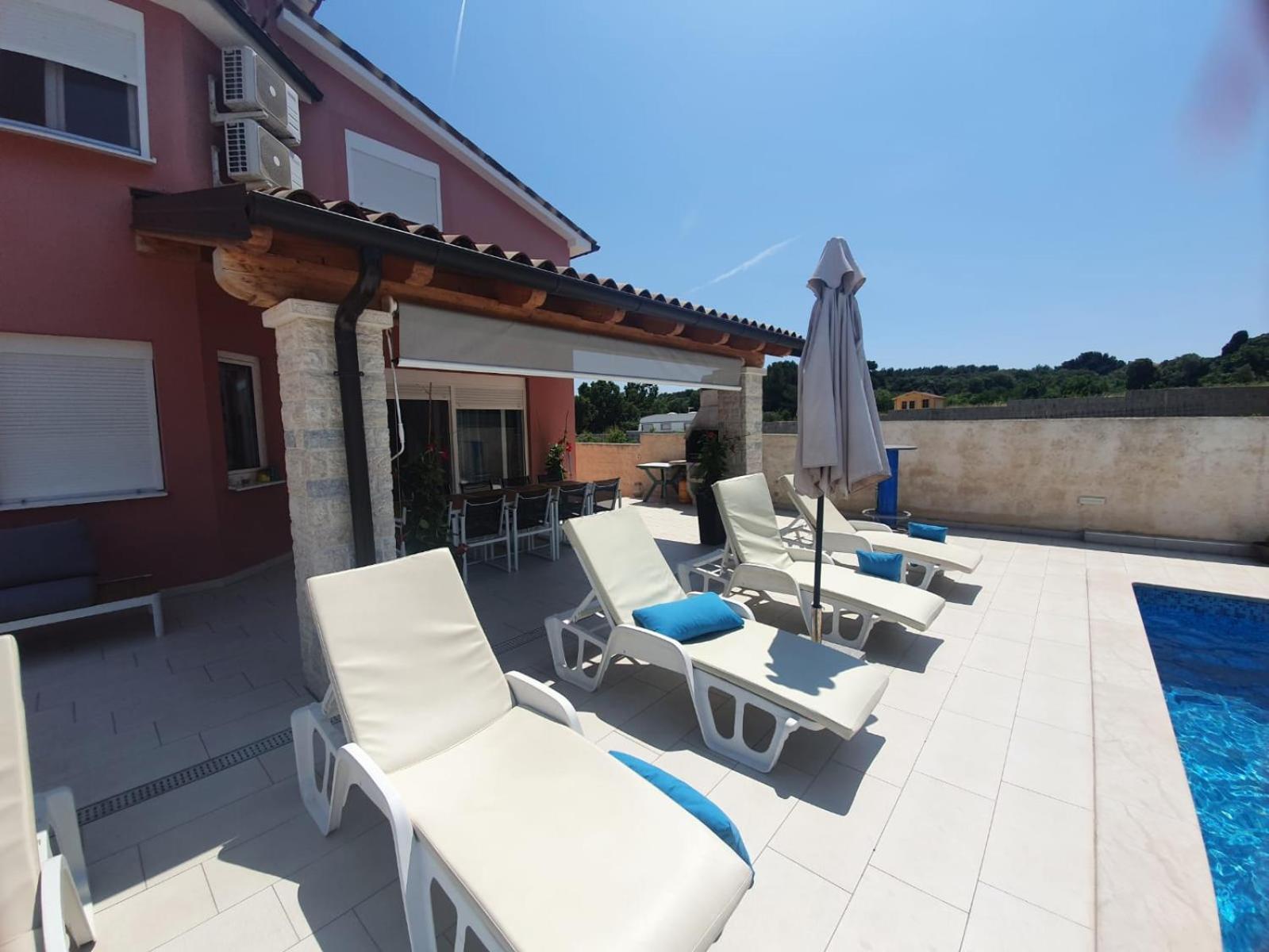 Holiday Home Nikol Пула Экстерьер фото
